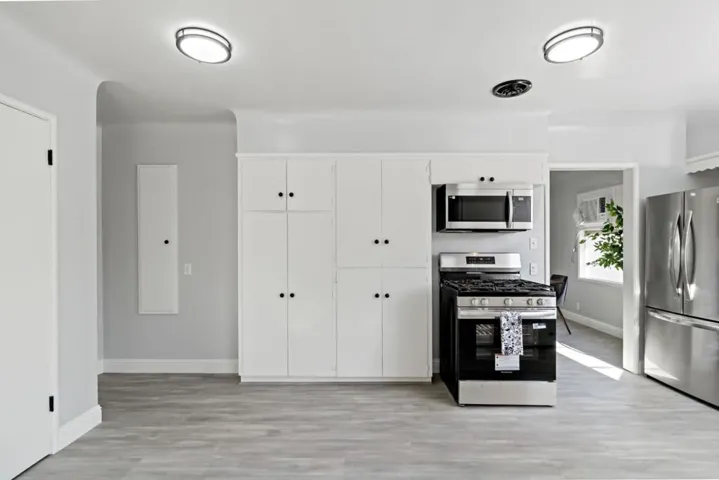 413 Santa Barbara Avenue, Modesto, California 95354