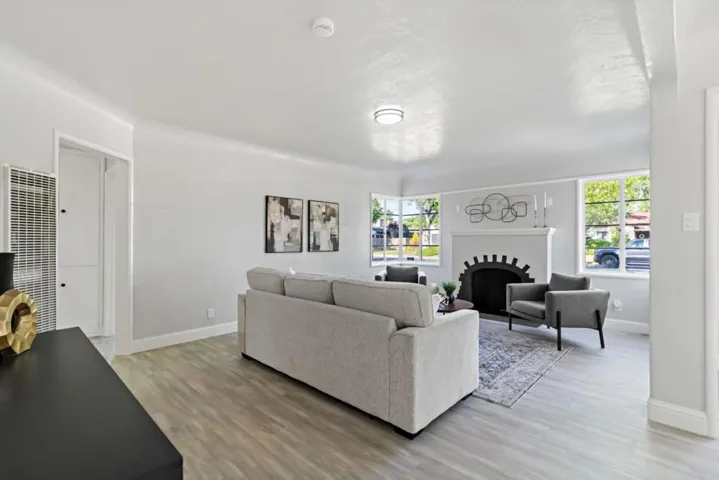413 Santa Barbara Avenue, Modesto, California 95354