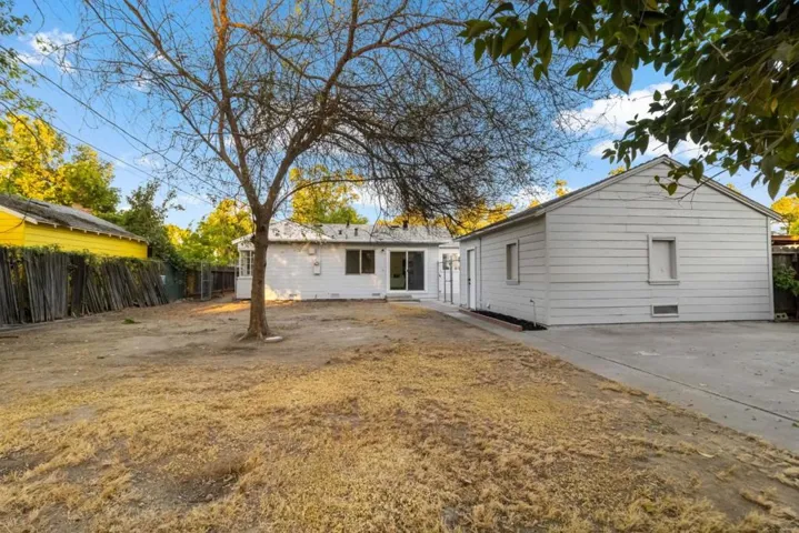 413 Santa Barbara Avenue, Modesto, California 95354