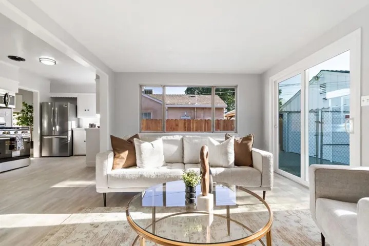 413 Santa Barbara Avenue, Modesto, California 95354