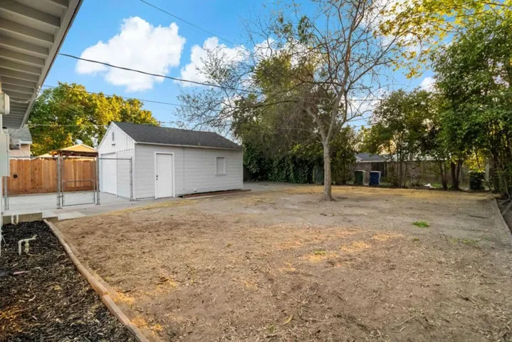 413 Santa Barbara Avenue, Modesto, California 95354