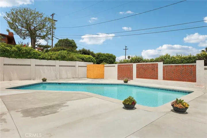 2105 Noble View Drive, Rancho Palos Verdes, California 90275