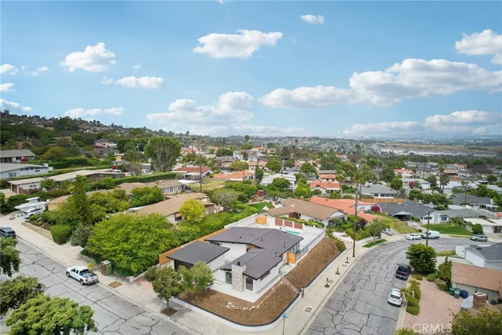 2105 Noble View Drive, Rancho Palos Verdes, California 90275
