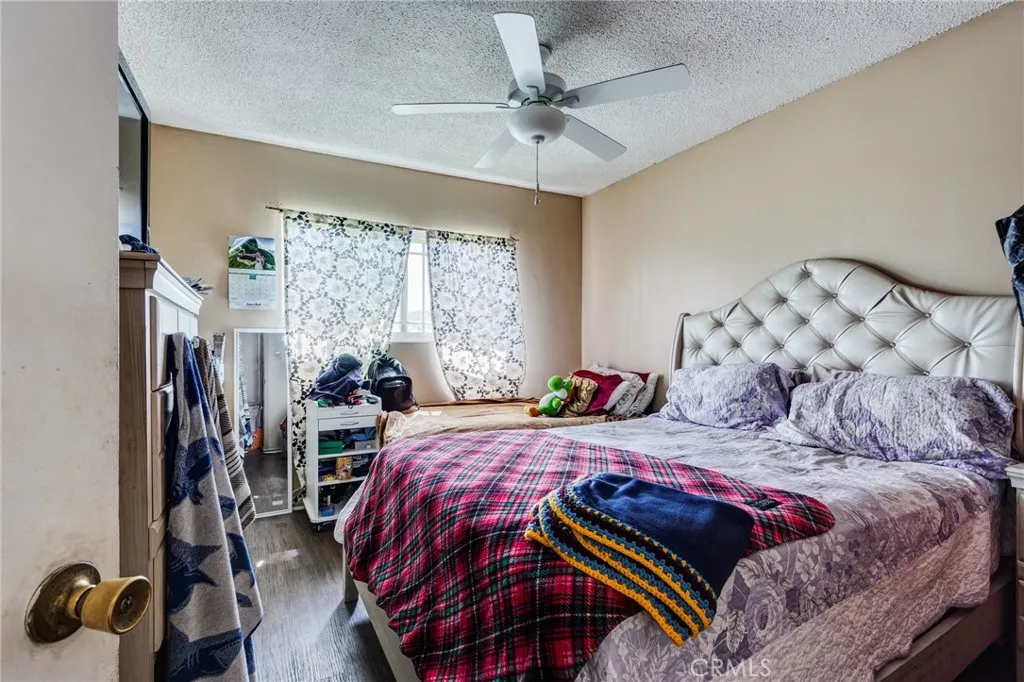 1222 N Placentia Avenue, Anaheim, California 92806 home-pic-14