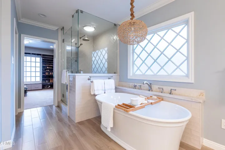 4920 Gould_1575_mls
