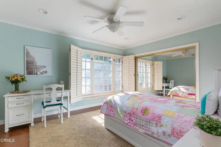 4920 Gould_1281_mls