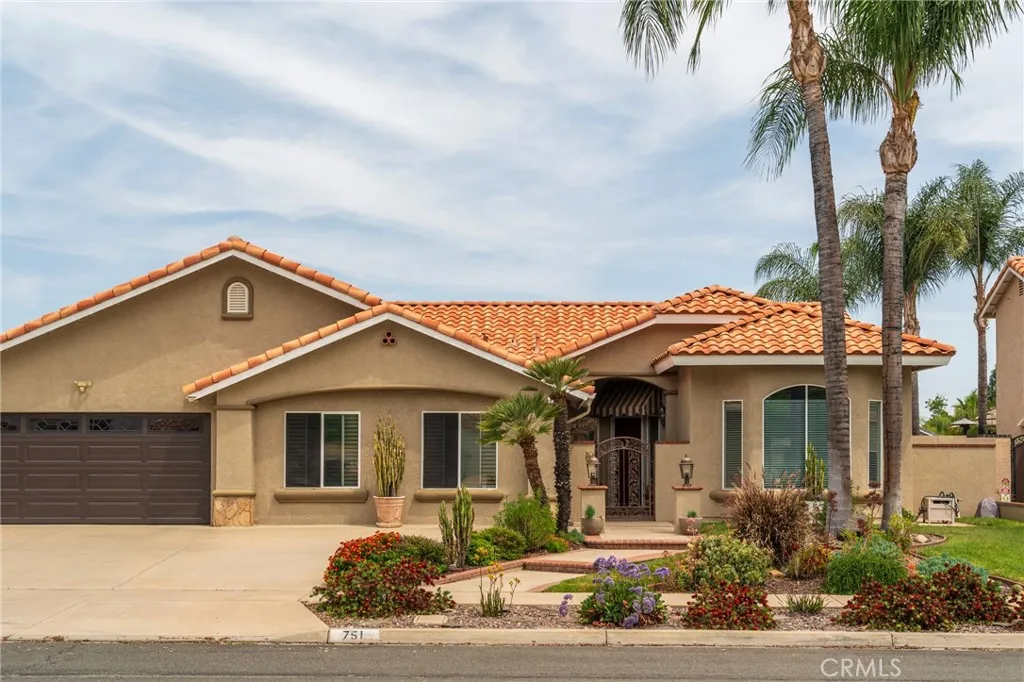 751 Avenida Terrazo, Corona, California 92882 home-pic-3