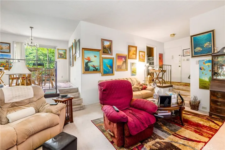 10961 Rose Avenue, Los Angeles, California 90034