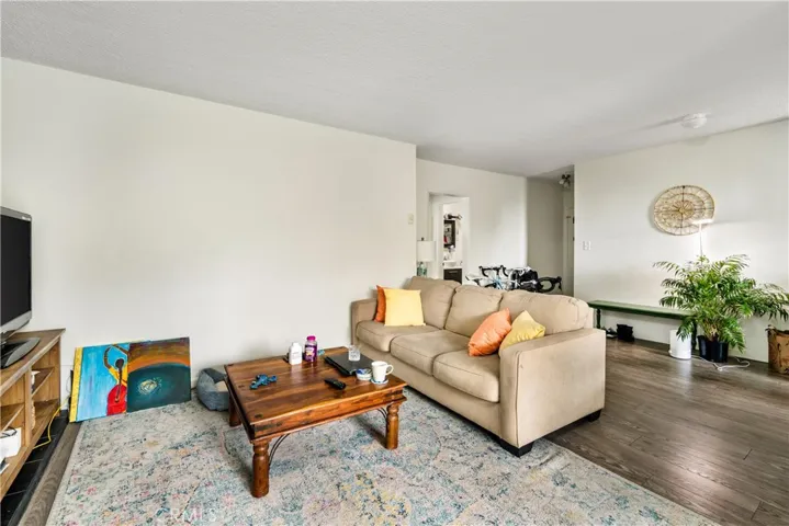 10961 Rose Avenue, Los Angeles, California 90034