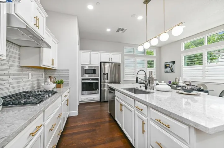 72 Sunflower Hill Way, Pleasanton, California 94566
