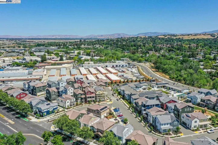 72 Sunflower Hill Way, Pleasanton, California 94566