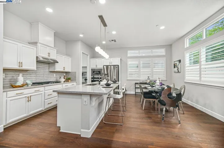 72 Sunflower Hill Way, Pleasanton, California 94566