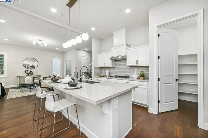 72 Sunflower Hill Way, Pleasanton, California 94566