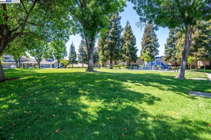 72 Sunflower Hill Way, Pleasanton, California 94566