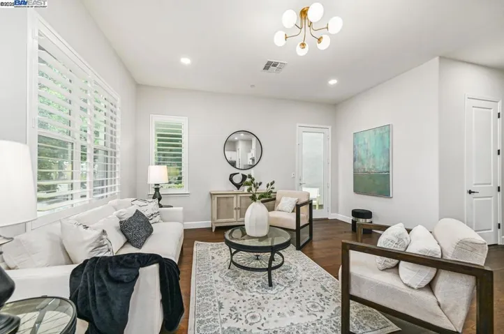 72 Sunflower Hill Way, Pleasanton, California 94566
