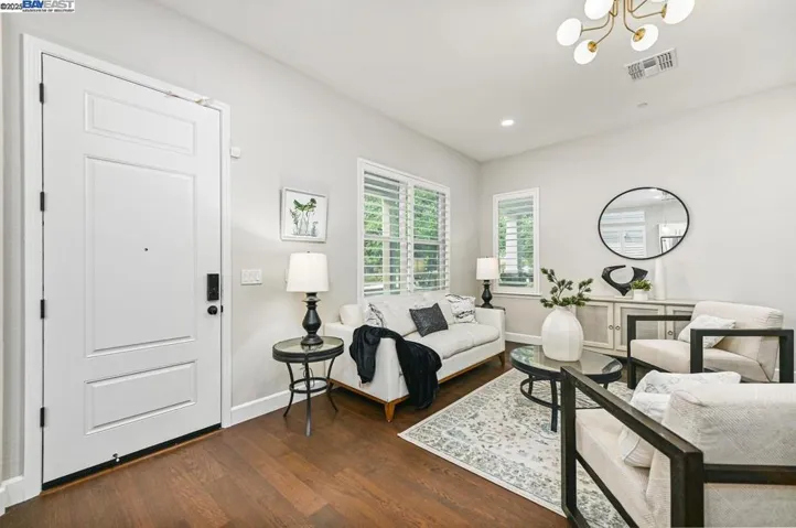 72 Sunflower Hill Way, Pleasanton, California 94566