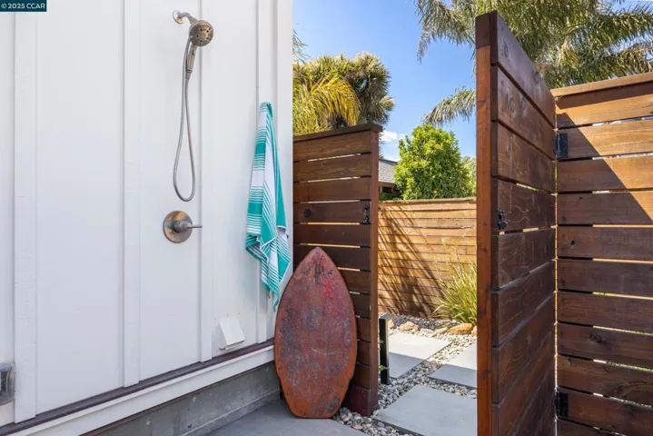 130 Bay Crest Rd, Santa Cruz, California 95062