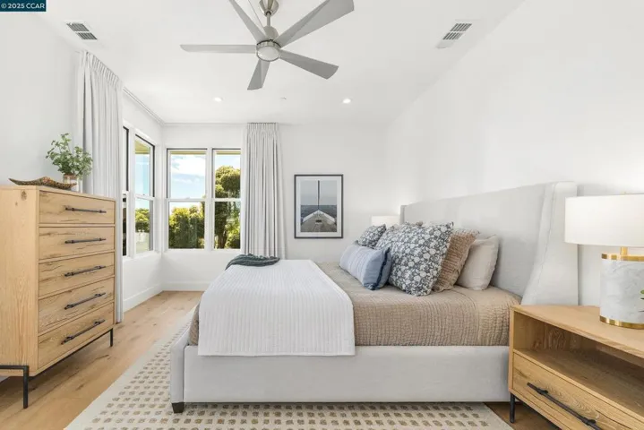 130 Bay Crest Rd, Santa Cruz, California 95062