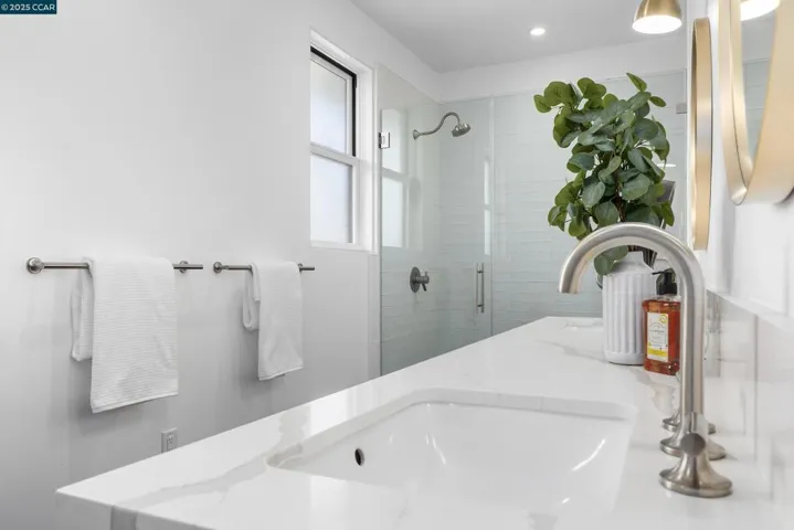 130 Bay Crest Rd, Santa Cruz, California 95062