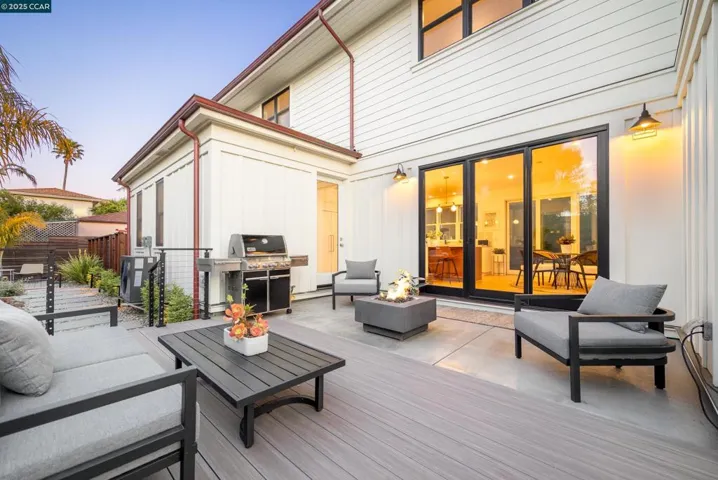 130 Bay Crest Rd, Santa Cruz, California 95062