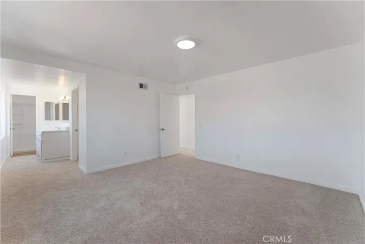 942 E Denwall Drive, Carson, California 90746