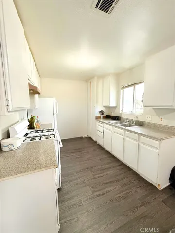 UNIT C, UPSTAIRS, KITCHEN AREA