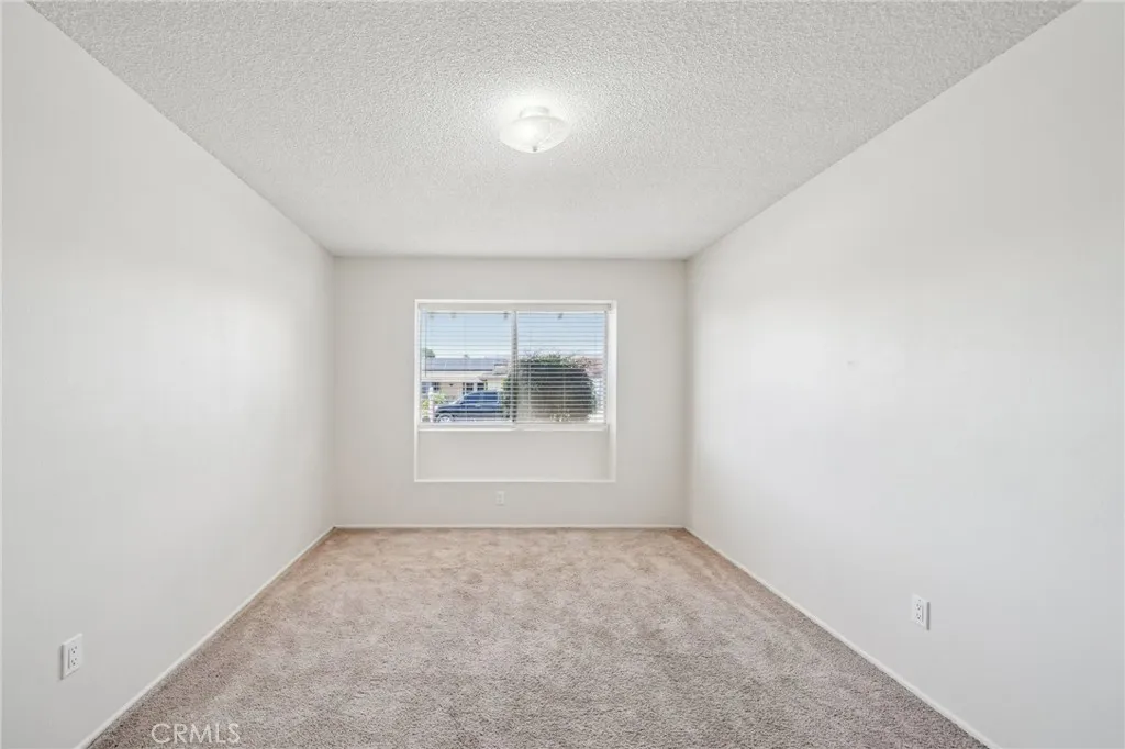 40389 Melrose Avenue, Hemet, California 92544 home-pic-16