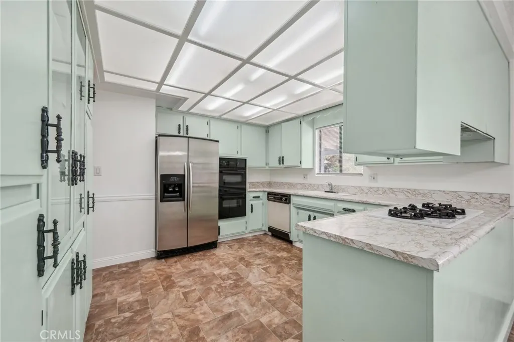 40389 Melrose Avenue, Hemet, California 92544 home-pic-7