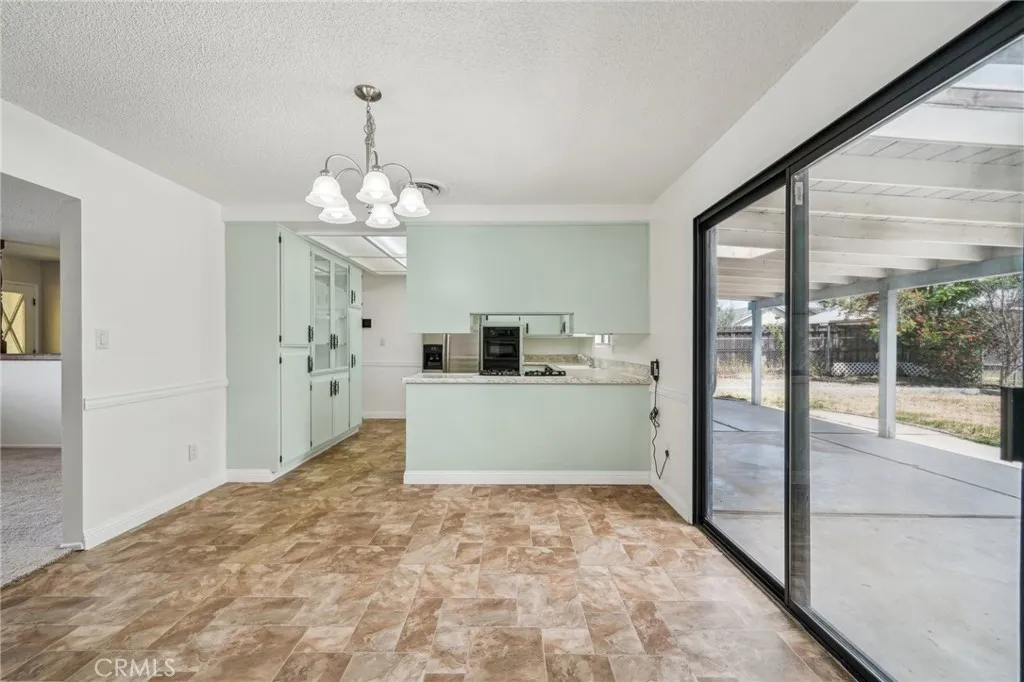 40389 Melrose Avenue, Hemet, California 92544 home-pic-11