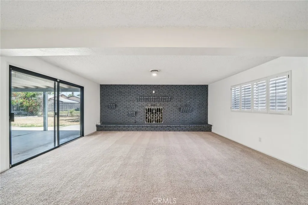 40389 Melrose Avenue, Hemet, California 92544 home-pic-14