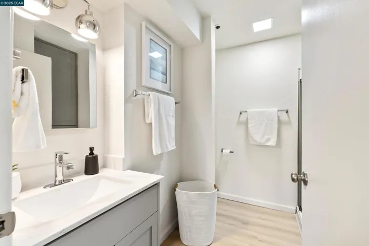 1019 Dornajo Way 110, Sacramento, California 95825
