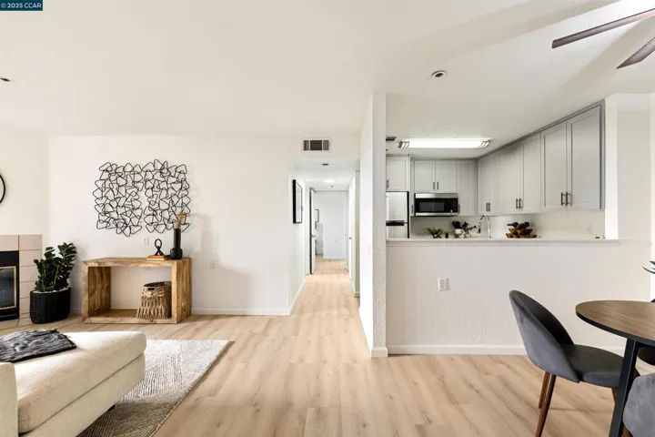 1019 Dornajo Way 110, Sacramento, California 95825