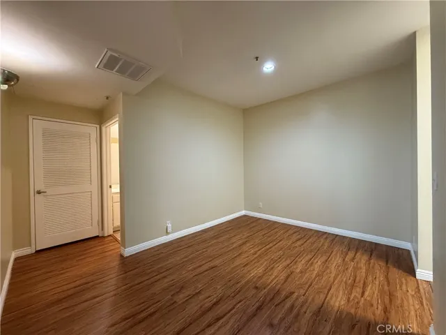 500 S Berendo Street 302, Los Angeles, California 90020