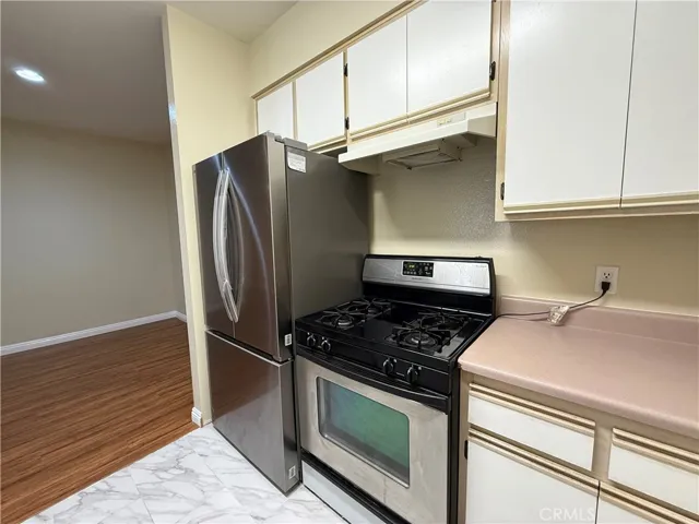 500 S Berendo Street 302, Los Angeles, California 90020