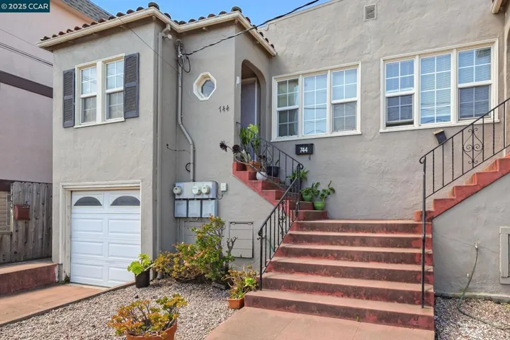 742 Adams Street, Albany, California 94706-1110