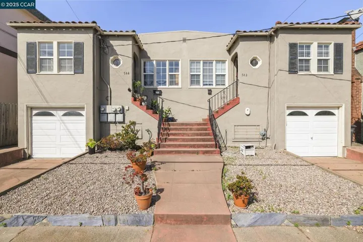 742 Adams Street, Albany, California 94706-1110