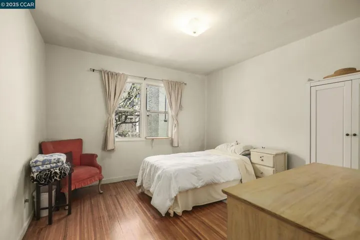 742 Adams Street, Albany, California 94706-1110