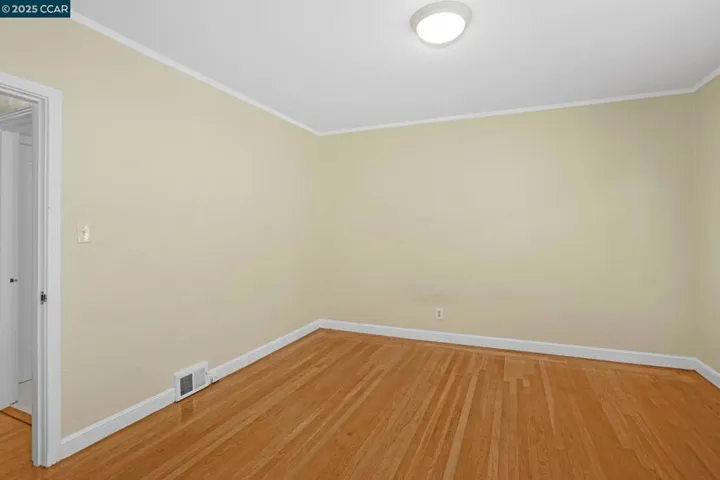 742 Adams Street, Albany, California 94706-1110