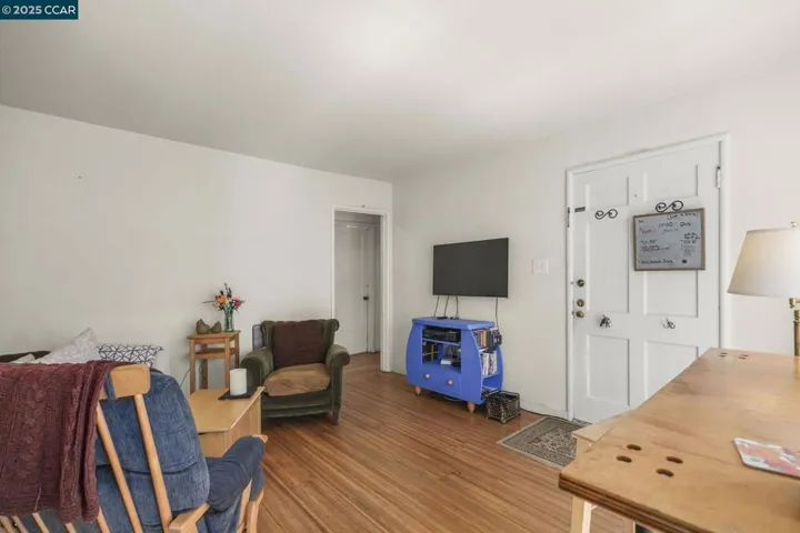 742 Adams Street, Albany, California 94706-1110