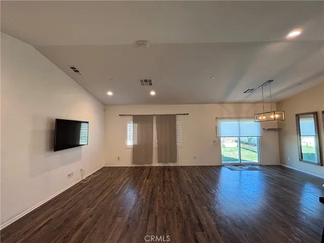 206 Garden Air Court, Calimesa, California 92320