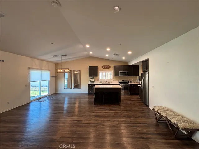 206 Garden Air Court, Calimesa, California 92320