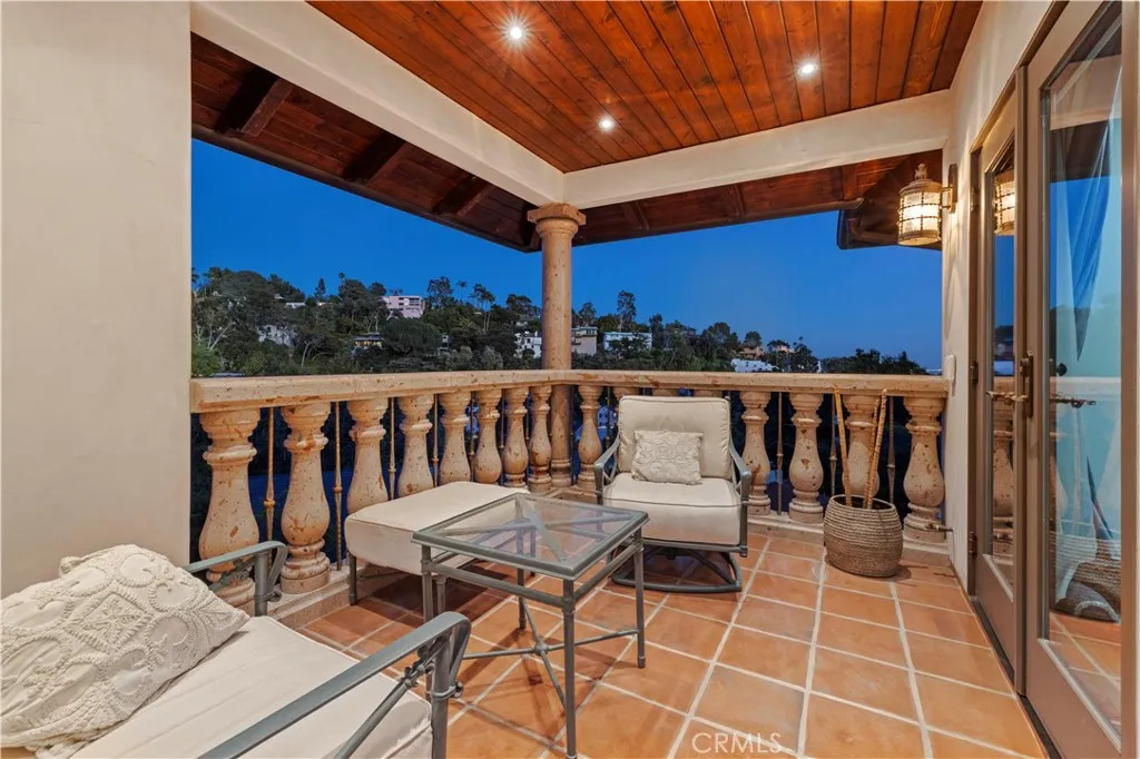 2995 Belden Drive, Los Angeles, California 90068 home-pic-52