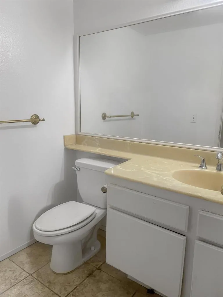 6815 Caminito Mundo 23, San Diego, California 92119 home-pic-9