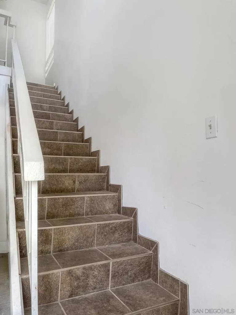 6815 Caminito Mundo 23, San Diego, California 92119 home-pic-8