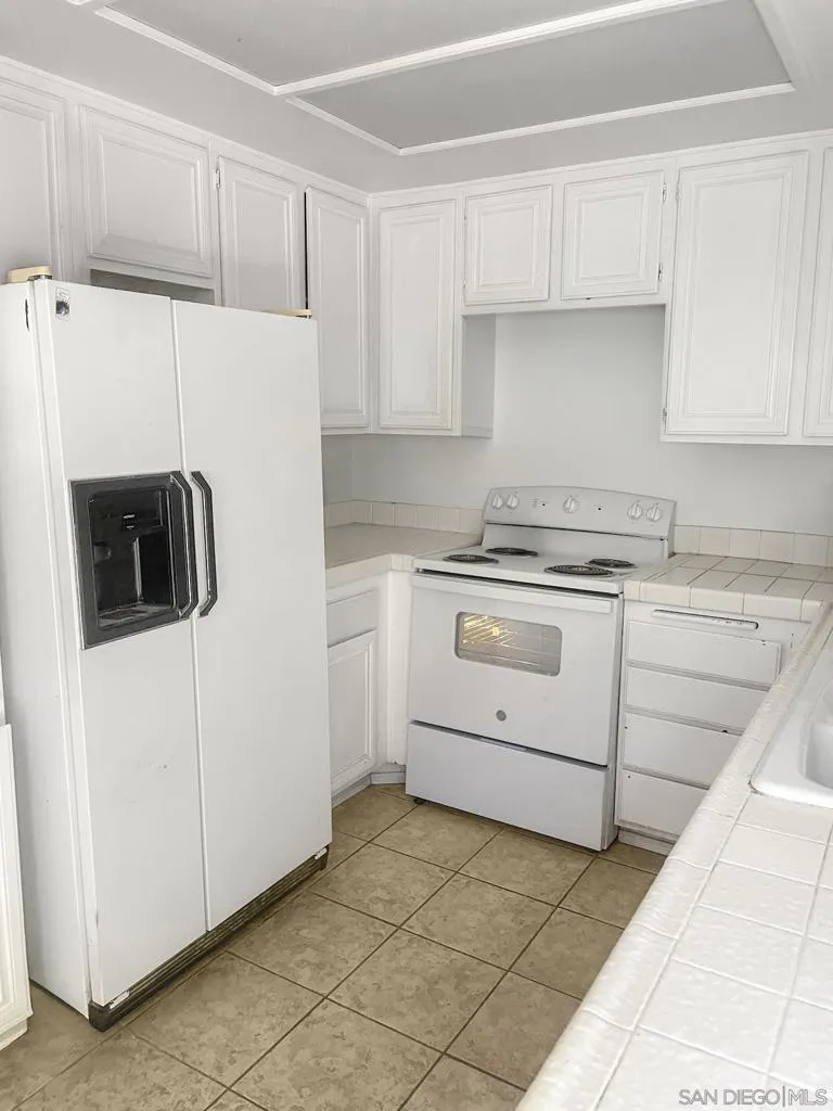 6815 Caminito Mundo 23, San Diego, California 92119 home-pic-7