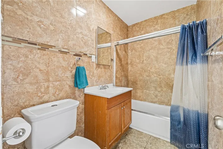 4236 Rosecrans, Compton, California 90221