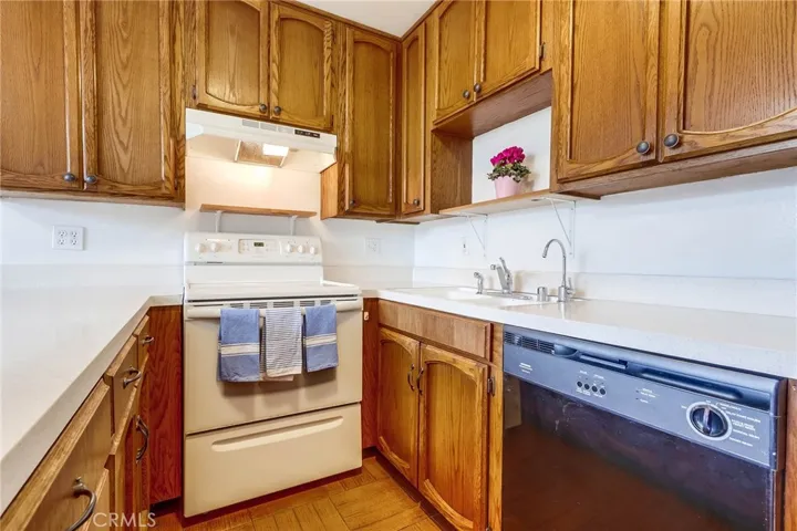 1845 Anaheim Avenue 16c, Costa Mesa, California 92627