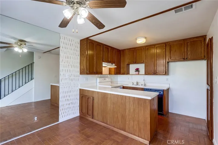 1845 Anaheim Avenue 16c, Costa Mesa, California 92627