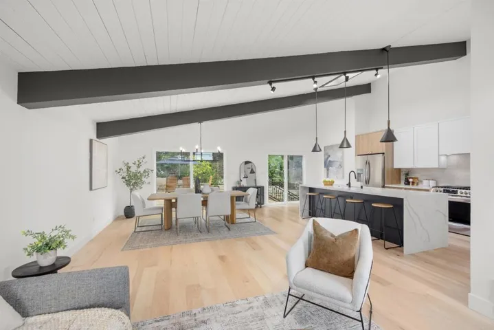 4862 Viane Way, San Diego, California 92110