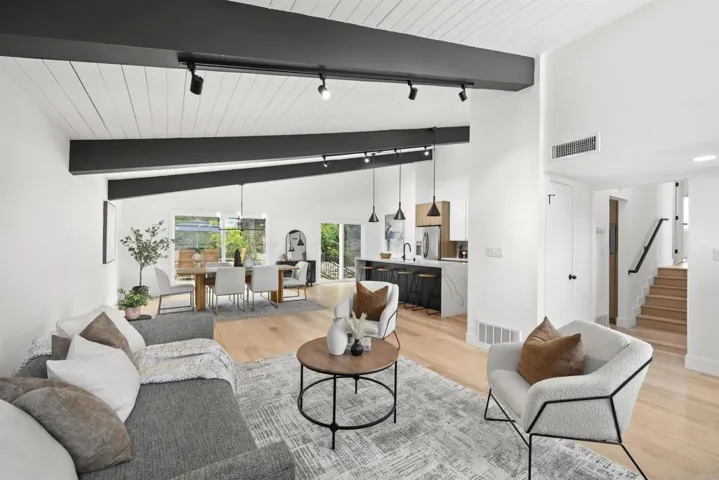 4862 Viane Way, San Diego, California 92110